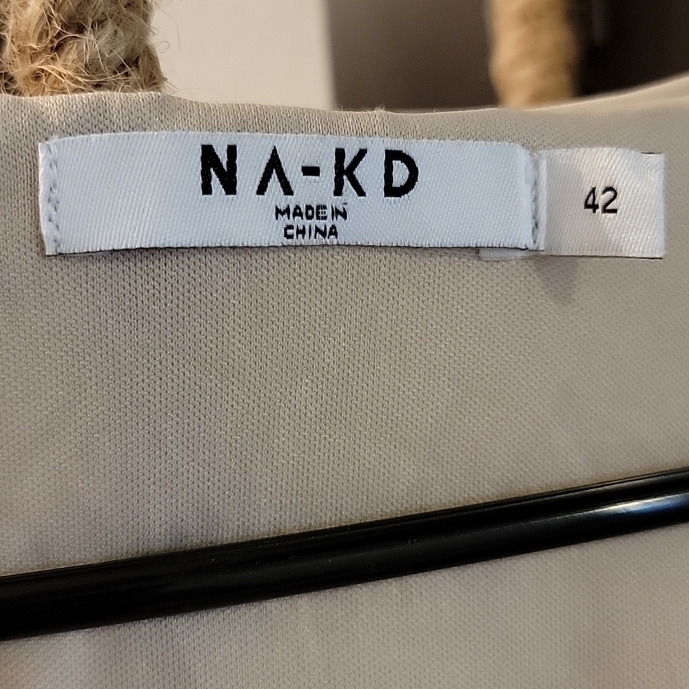 NA-KD V NECK LS MINI DRESS - Picture 6 of 6